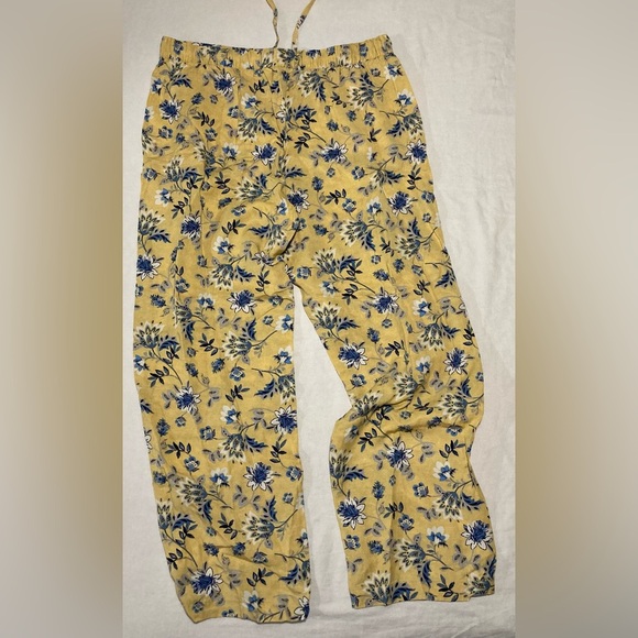 Coldwater Creek Linen Blend Yellow Pull On Pants with Blue Floral Design - Picture 2 of 15
